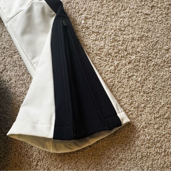 Perfect Moment Ryder Belted Ski Suit Jumpsuit White black size Medium NWT - Picture 12 of 12